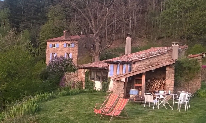Satillieu House | Bergerie Rustique, Vue, Brasero et Four à Pain