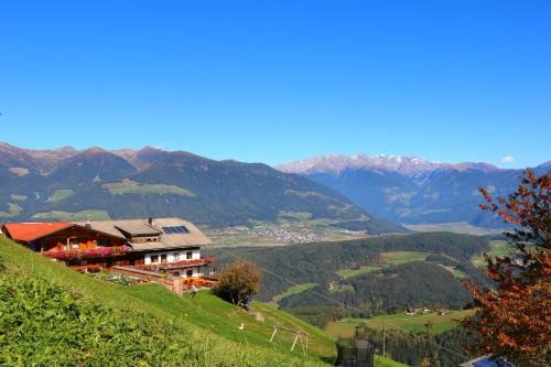 San Lorenzo di Sebato Hotel | Berggasthof Häusler
