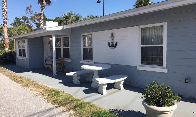 Panama City Beach House | “Bertie’s Beach Bungalow” steps from the beach DISCOUNTS weekly 20%