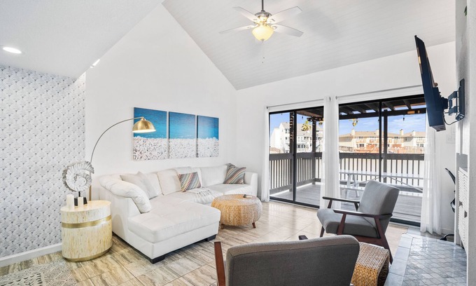 Corpus Christi House | Bespoke Waterfront! Top of the Line EverythingnBrand New Docks and Slips