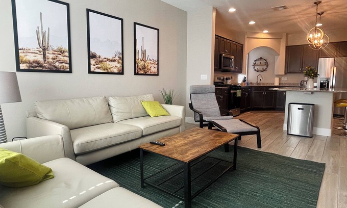Enterprise House | Best 3-Story Home in Vegas - 9mins to Everything!