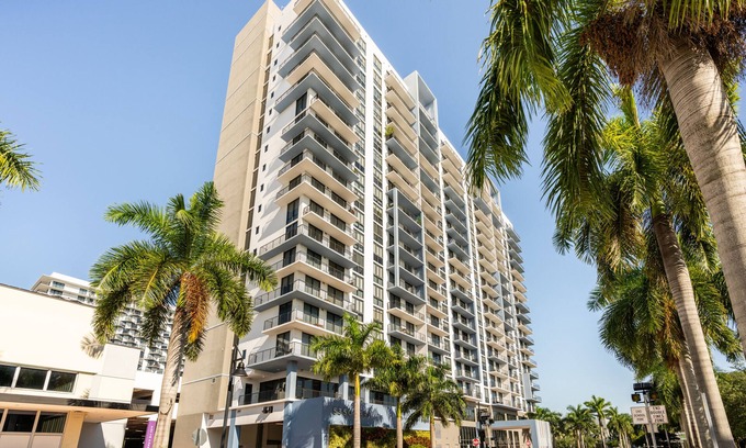 Doral Apartment | Best Condo near to Airport at Doral Downtown