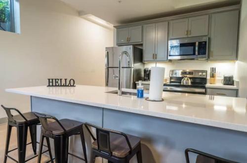 Downtown Louisville Apartment | Best Derby Location 9-mins to Churchill Downs