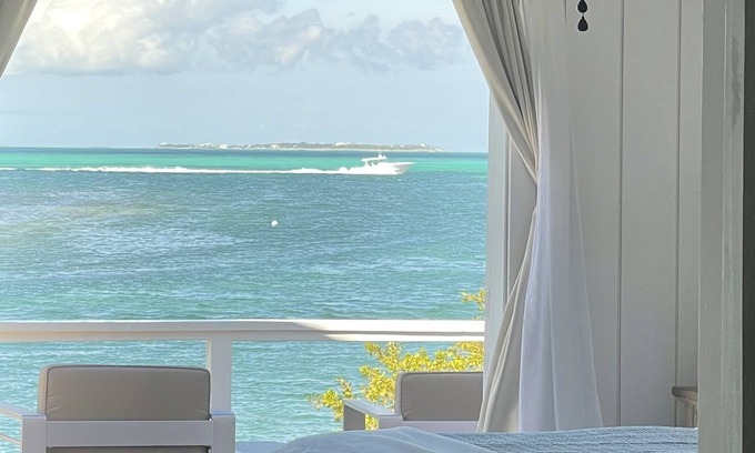 Hope Town Cottage | Best Harbor views on the Island.