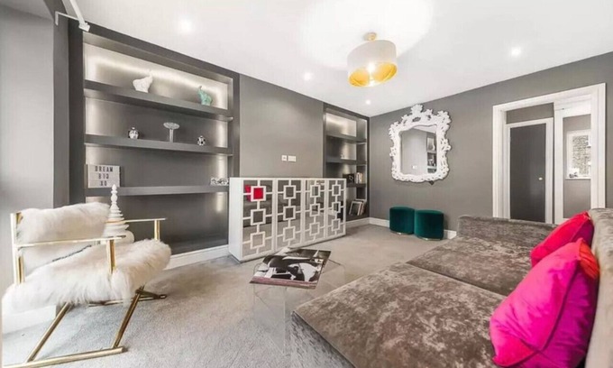 Chelsea Apartment | Best Location in London: 3-Bed Chelsea Home