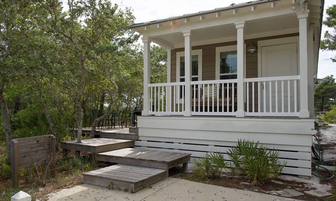 Santa Rosa Beach House | Best Prices on 30A-Cute Cottage-Blue Mtn Beach- 500 YDs to Beach-near Creamery!