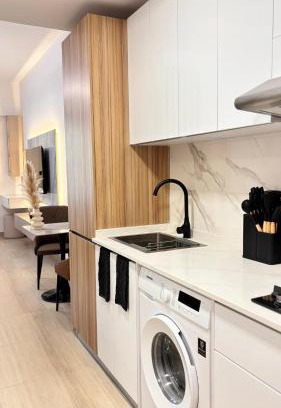 Jumeirah Village Apartment | Best Sunrise Holiday Home