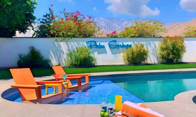 Racquet Club West House | Best Views! Golden Girls themed House. Pool and Spa!