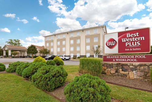 Zion Crossroads Hotel | Best Western Plus Crossroads Inn & Suites
