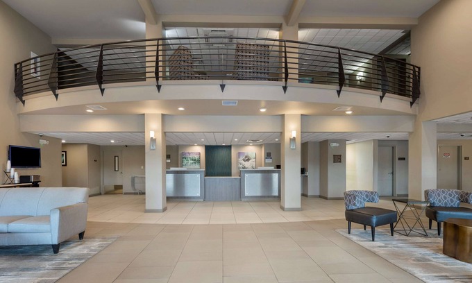College Hotel | Best Western Plus Chena River Lodge