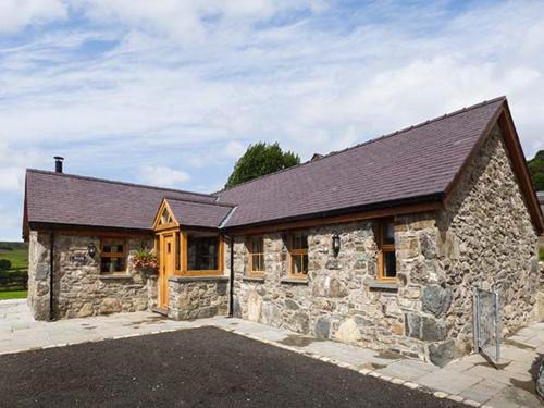 Cwmtirmynach House | Beudy
