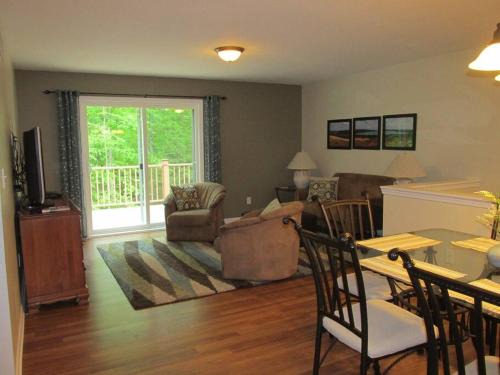 Beulah Apartment | Beulah Land Guest House w/King Bed & Jacuzzi Tub