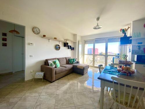 Budrio Apartment | Beverly Budrio