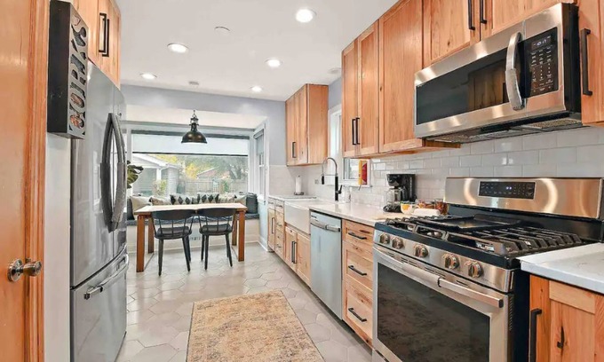 Forestview House | Beverly House