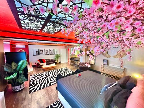 West Cliff Apartment | Beyond - Romantic Basement Apartment - Close To Beach - With Parking