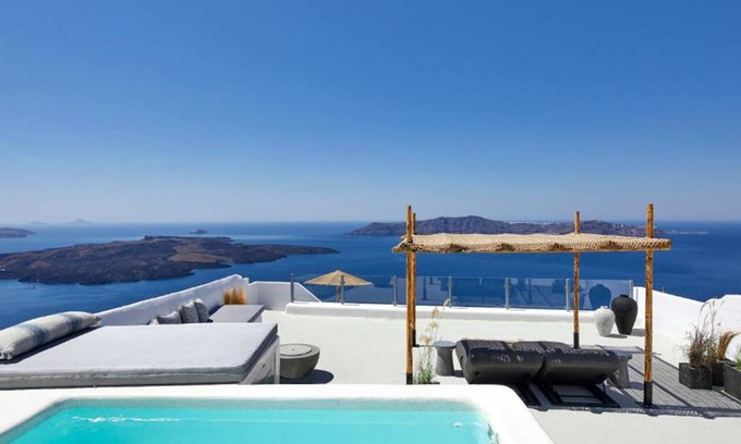 Fira Apartment | BH549 - C - Suite Santorini