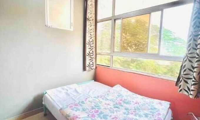 Amer Apartment | BhooraHouse Room with BIG Window