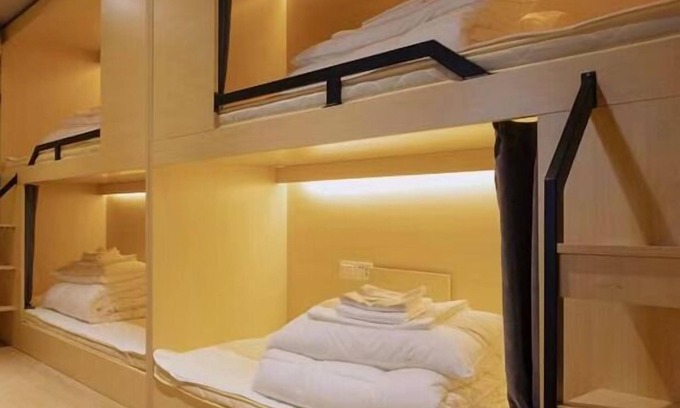 Fenghuang Hotel | Biancheng International Youth Hostel
