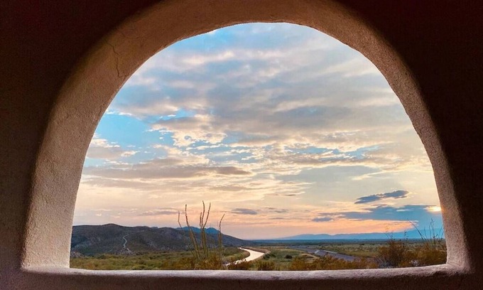 Redford House | Big Bend Adobe Paradise - La Centinela