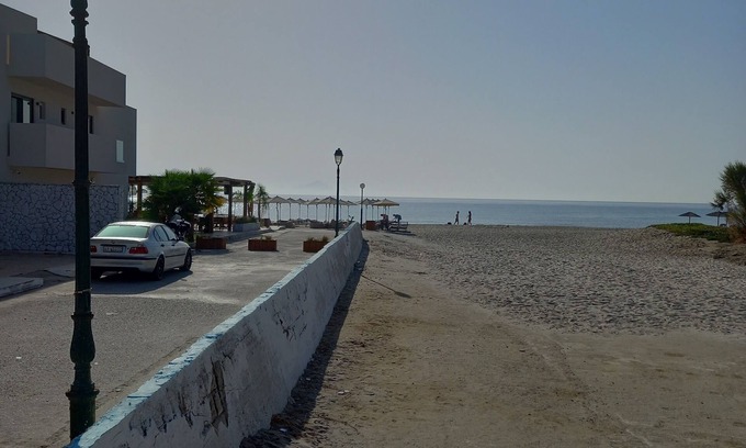 Kardamena Apartment | Big cozy apatrtment with private garden, 50ft from beach, 10 min from airport