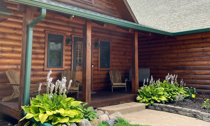 Ogdensburg Cabin | Big Dipper Cabin