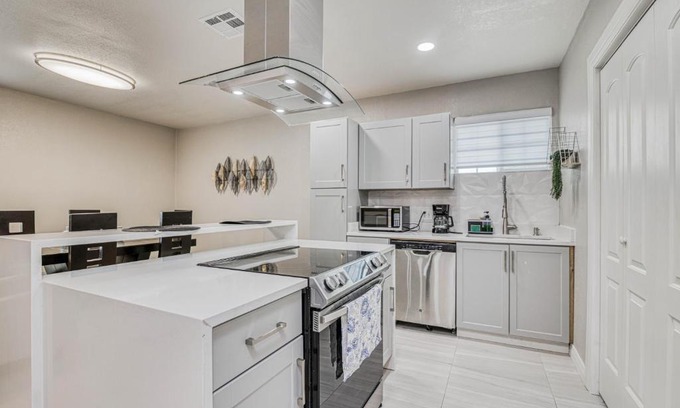 El Paso House | Big Family Come to West side ELP and enjoy all duplex A and B
