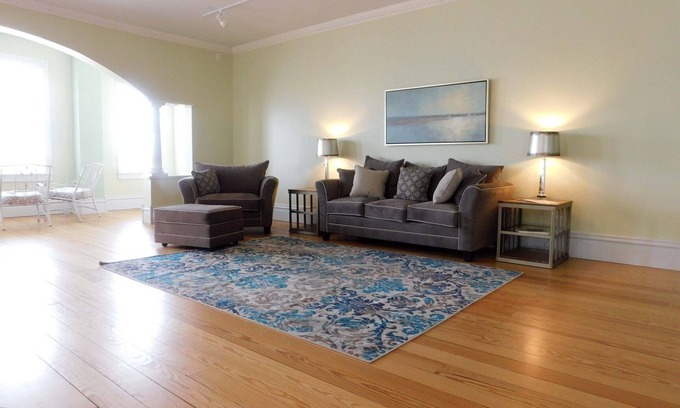 Alma Apartment | Big River Loft - HUGE studio apartment in Alma