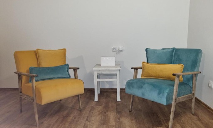Siska District Apartment | big Tivoli studio