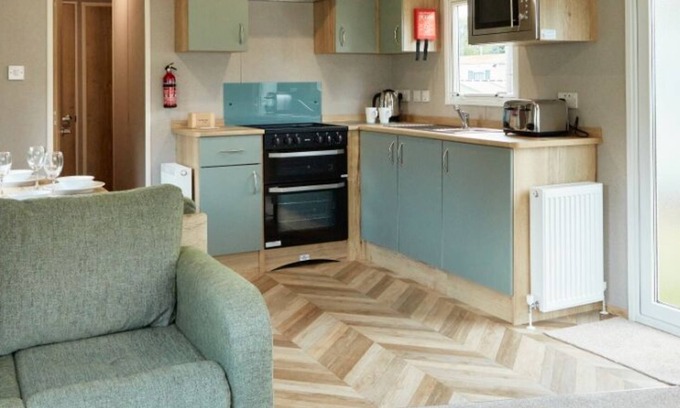 Great Houghton House | Billing Aquadrome Silver 2 Bed Caravan KM144