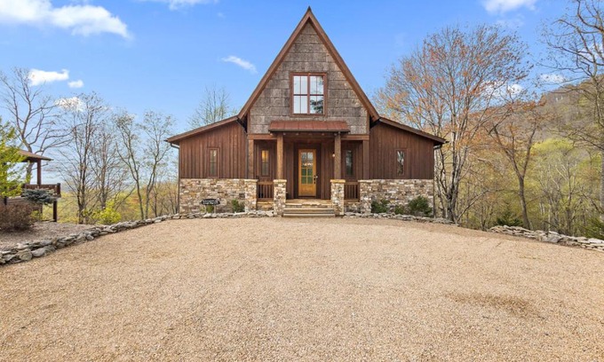 Banner Elk House | Birch and Squirrel Lodge