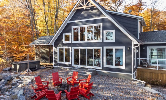 Georgian Bay Apartment | Birch Bay Lakehouse - Luxury Cottage with Hot Tub