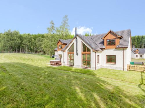 Aviemore House | Birch Corner