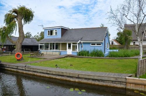 Horning House | Bittern - Horning holiday home