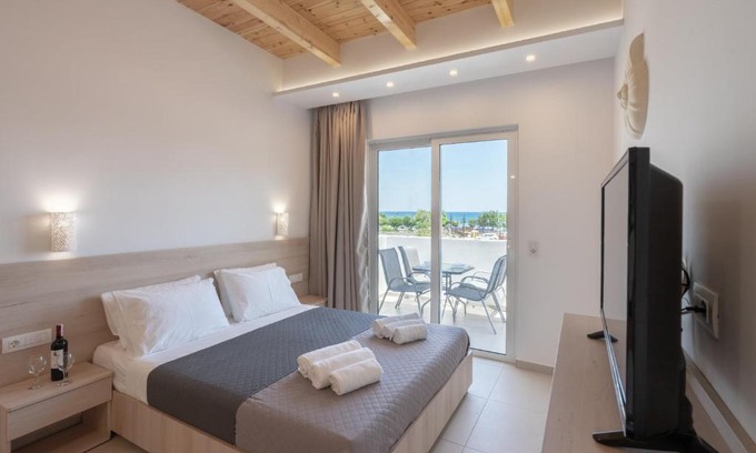 Faliraki Apartment | Bivalvia Studios