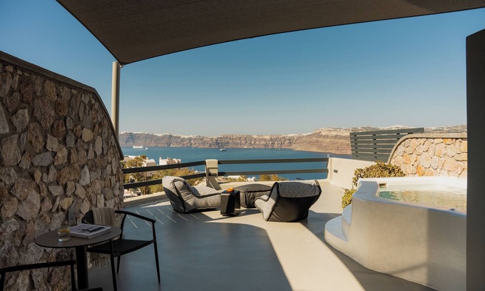 Akrotiri House | Black Diamond Suites - Adults Only