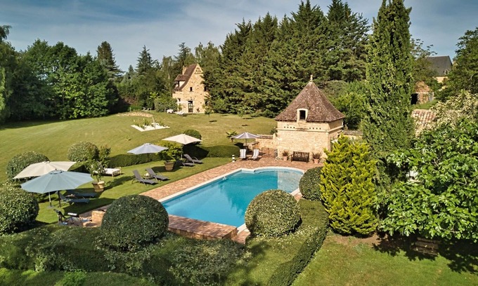 Saint-Crepin-et-Carlucet House | BLACK PERIGORD CLOSE SARLAT CHARMING GITE IN PARK WITH SWIMMING POOL