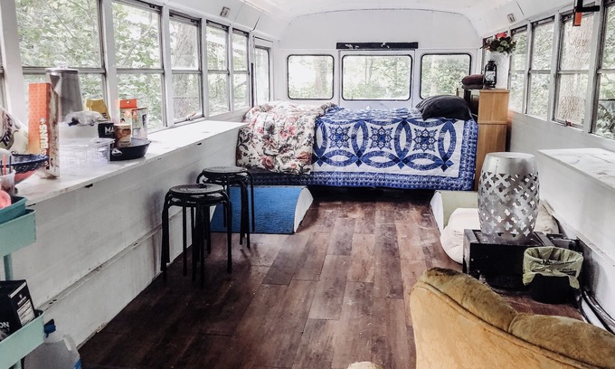 Pulaski House | Blank Slate Bus#23 Bunk House
