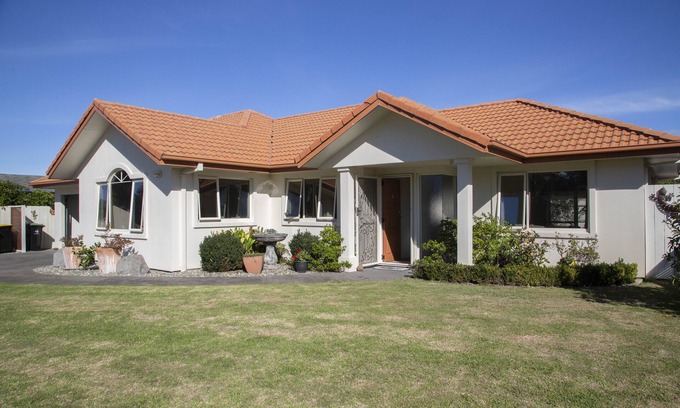 Papamoa Beach House | Bliss at Papamoa - so close to the beach!