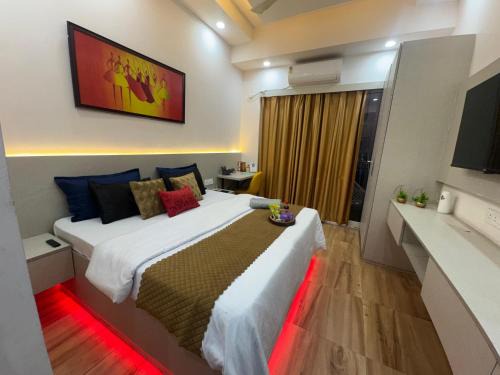 Greater Noida Apartment | Bliss Suites - Near Expo Mart, Gr Noida, Most Hygienic Stay