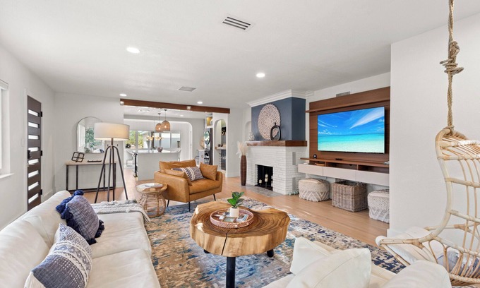 Central Sarasota House | Bliss to Bay Home + Guest Suite by RVA