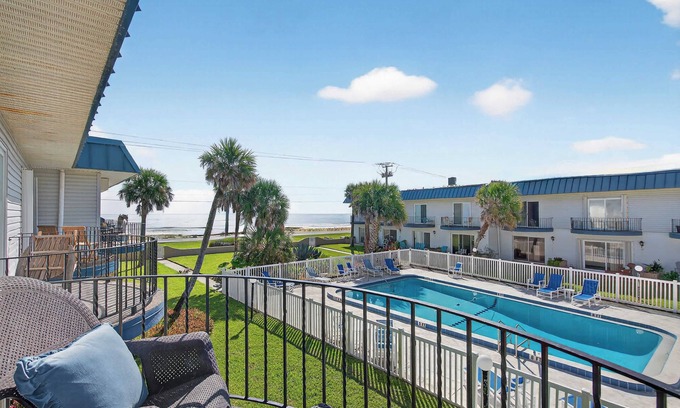 Ormond-by-the-Sea House | Blissful Beach Bungalow - Steps to no-drive beach