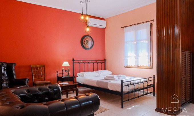 Ano Poli Apartment | Blooming Yard Studio Apartment, Vesta Philoxenia