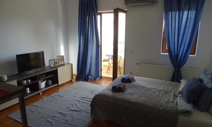 Vozdovac Apartment | Blue Apartment