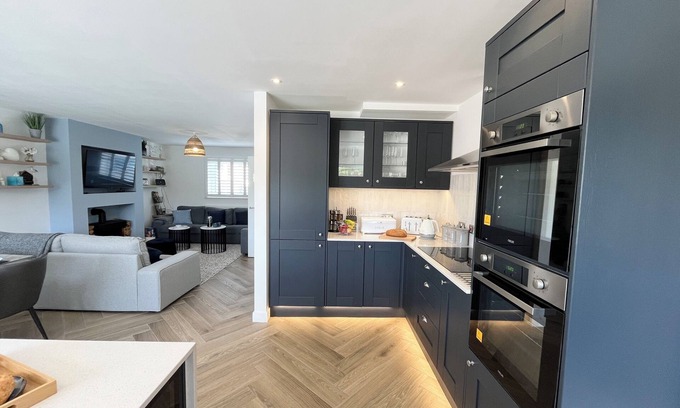 Budleigh Salterton Cottage | Blue Drift