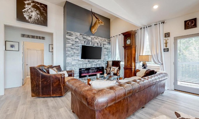 Sevierville House | Blue Herring Lake Lodge