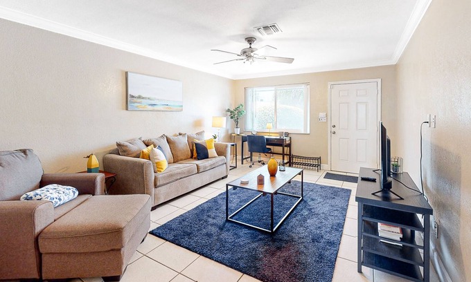 Coral Heights House | Blue Lagoon | House in Oakland Park in a central location