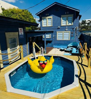 East Little Havana House | Blue Little Havana