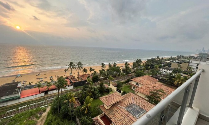 Mount Lavinia Apartment | Blue Ocean