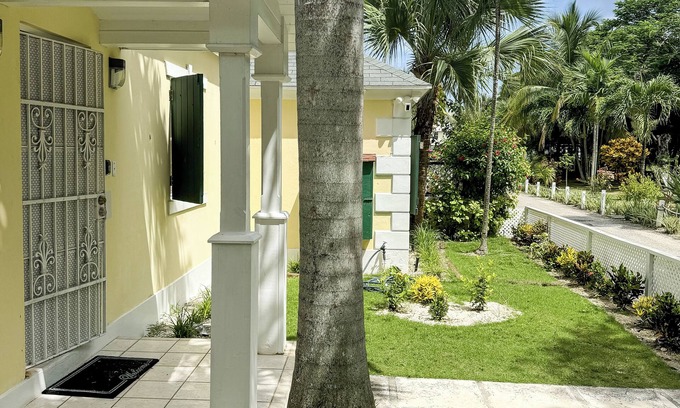 Nassau Apartment | Blue Ocean Village