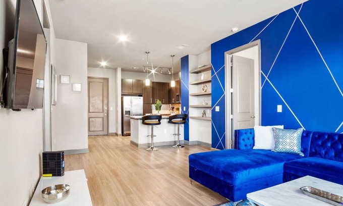 Ansley Park Condo | Blue & Silver Stylish Retreat